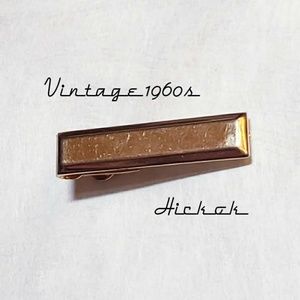Vintage Signed Hickok Gold Tone Engravable Tie Bar